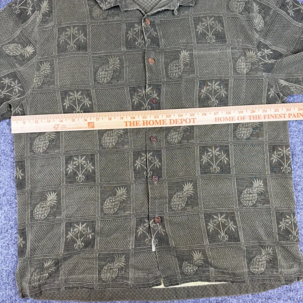 Montego Mon 100% Silk Hawaiian Pineapple Palm Tree Short Sleeve Button Up Shirt